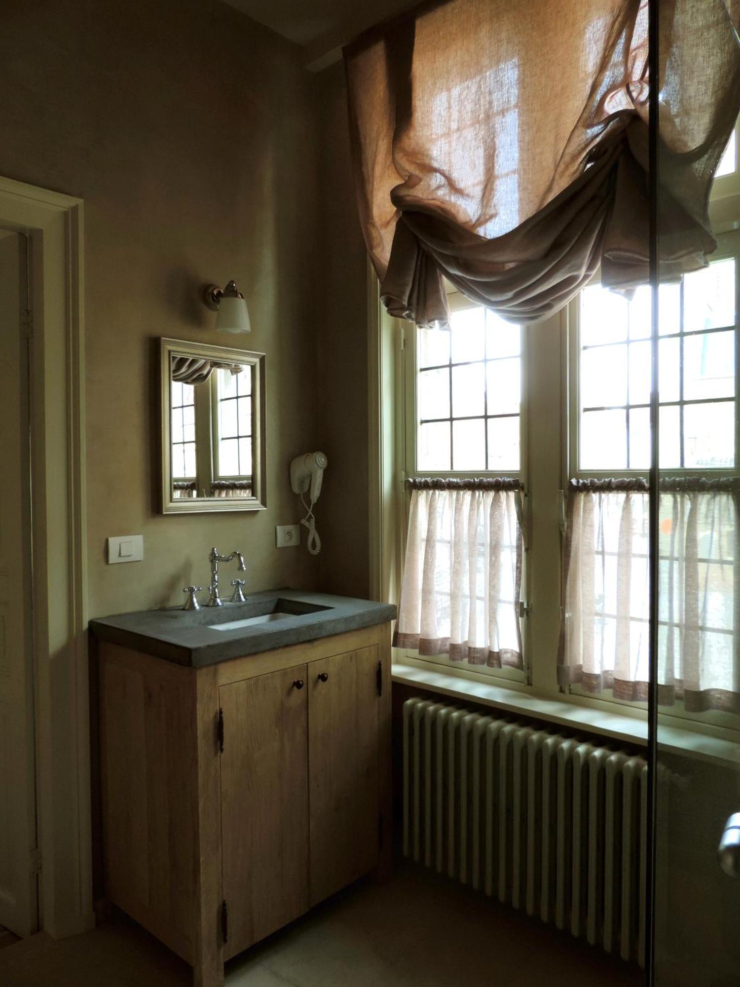 B&B Saint-Sauveur Brugge Bagian luar foto