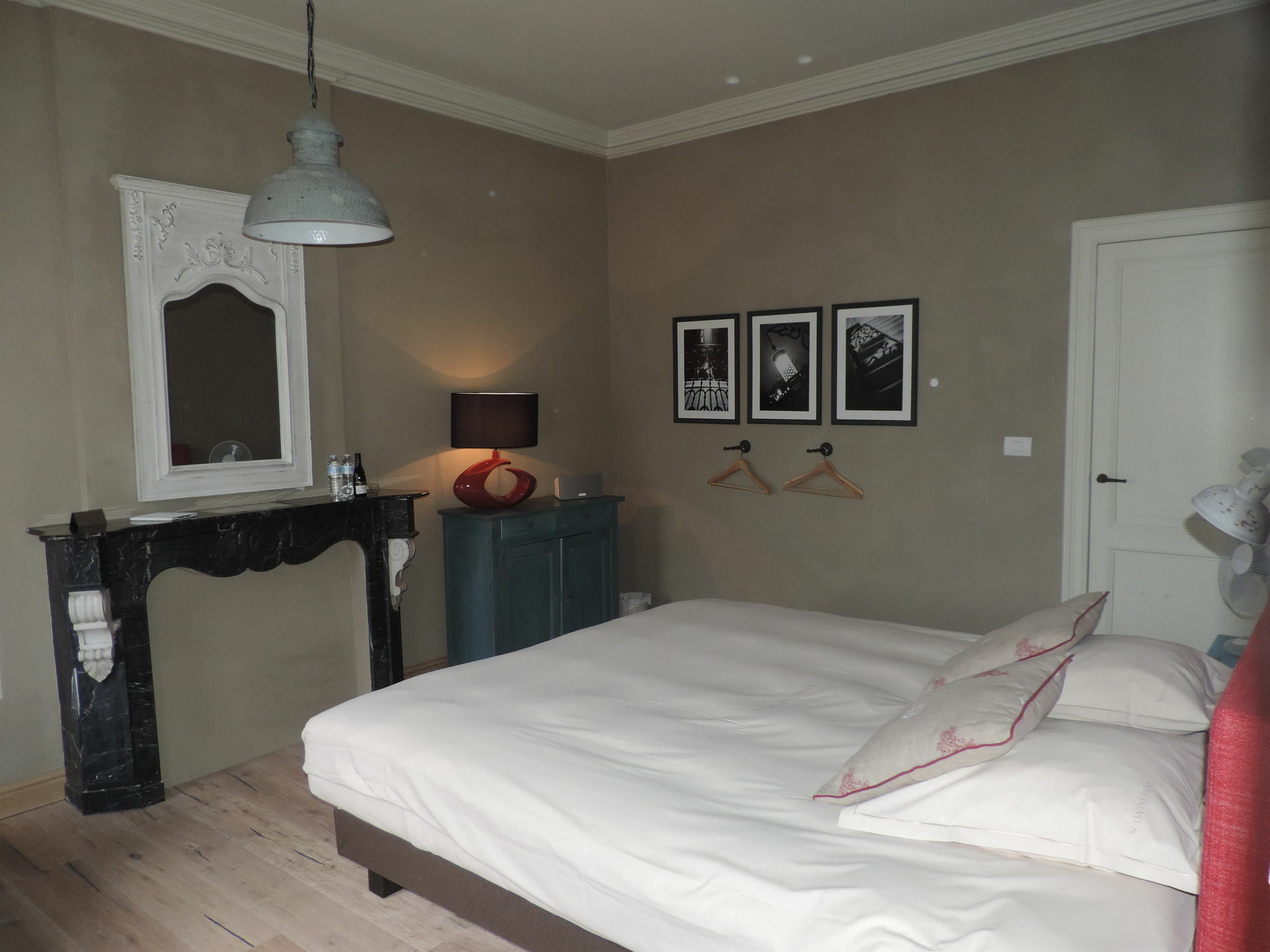 B&B Saint-Sauveur Brugge Bagian luar foto